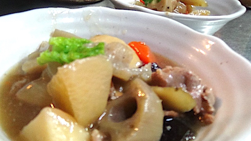豚肉入り根菜のうま煮