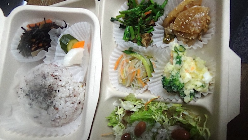 豚肉入り根菜のうま煮