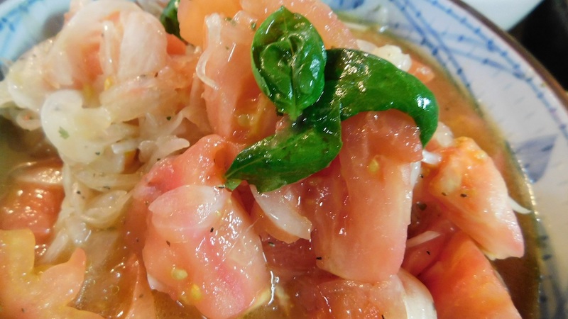 トマトのバジルサラダ