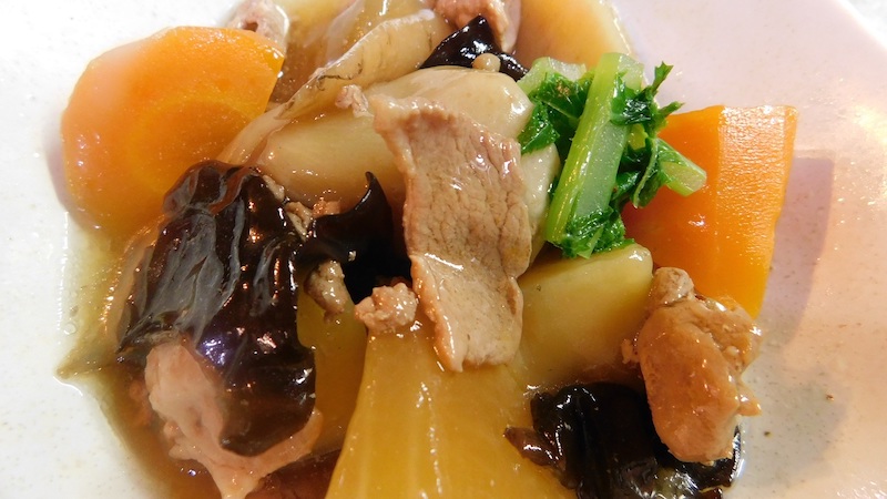 豚肉入り根菜のうま煮