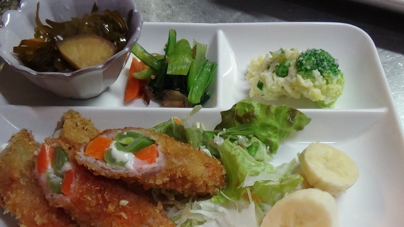 子ども食堂のごはん